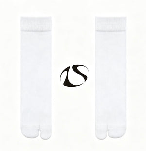 LIMISEVEN · Lightweight Solid-Color Split-Toe Socks
