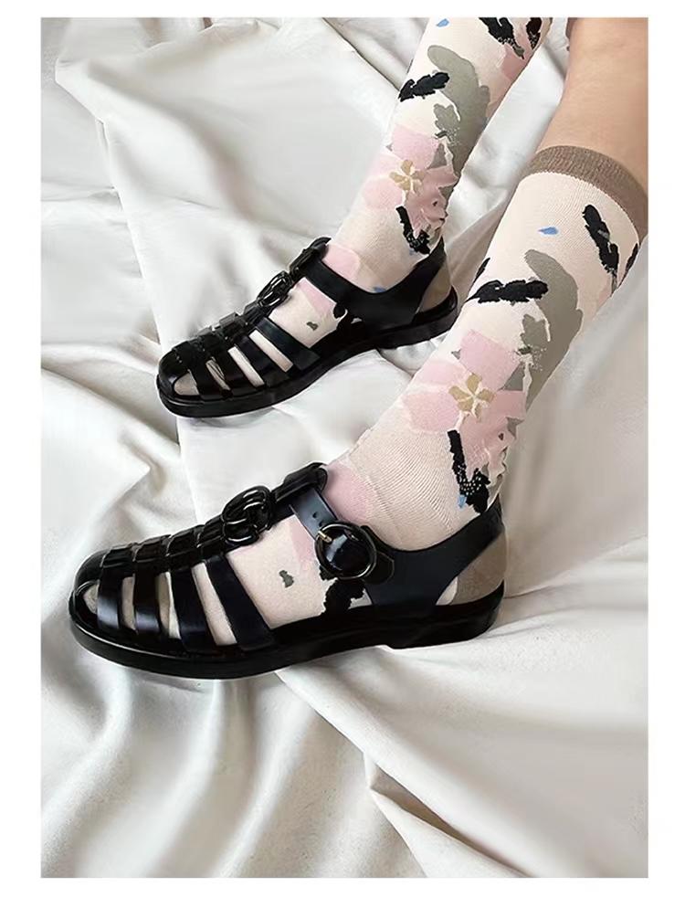 LIMISEVEN · Muted-Tone Hand-Drawn Floral Calf Socks
