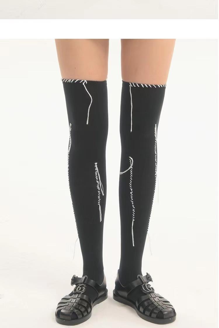 LIMISEVEN · Hand-Stitched Irregular-Line Knee-High Socks