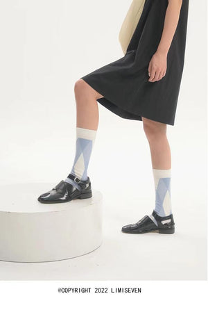 LIMISEVEN · Fresh Plaid Diamond Split-Toe Socks