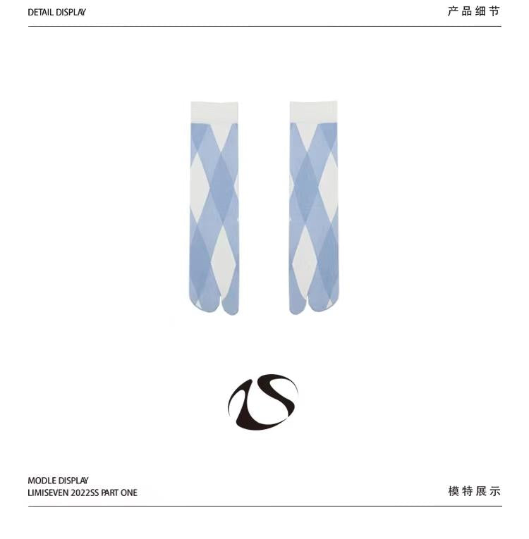 LIMISEVEN · Fresh Plaid Diamond Split-Toe Socks
