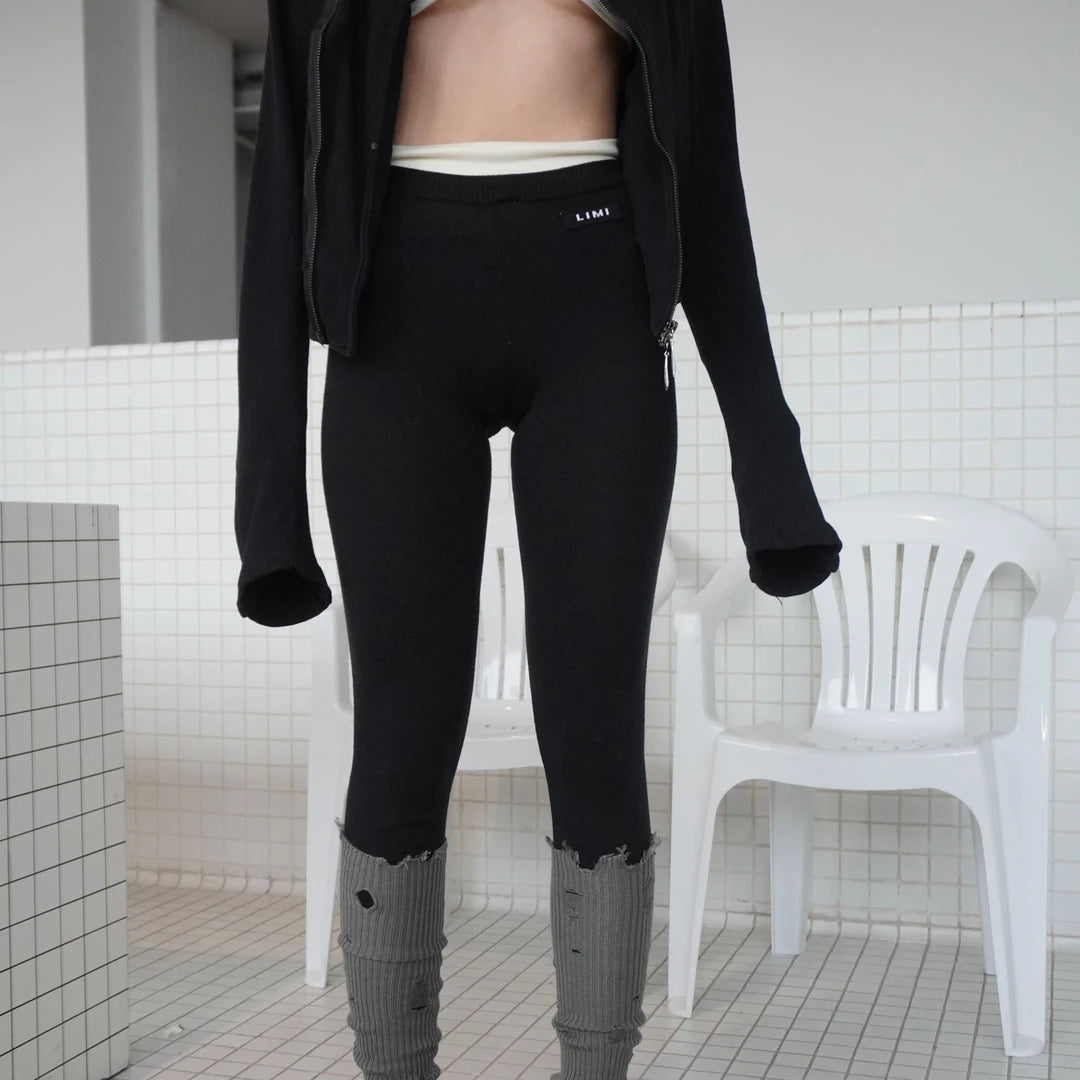 LIMISEVEN · Color-Block Low-Rise Knit Leggings