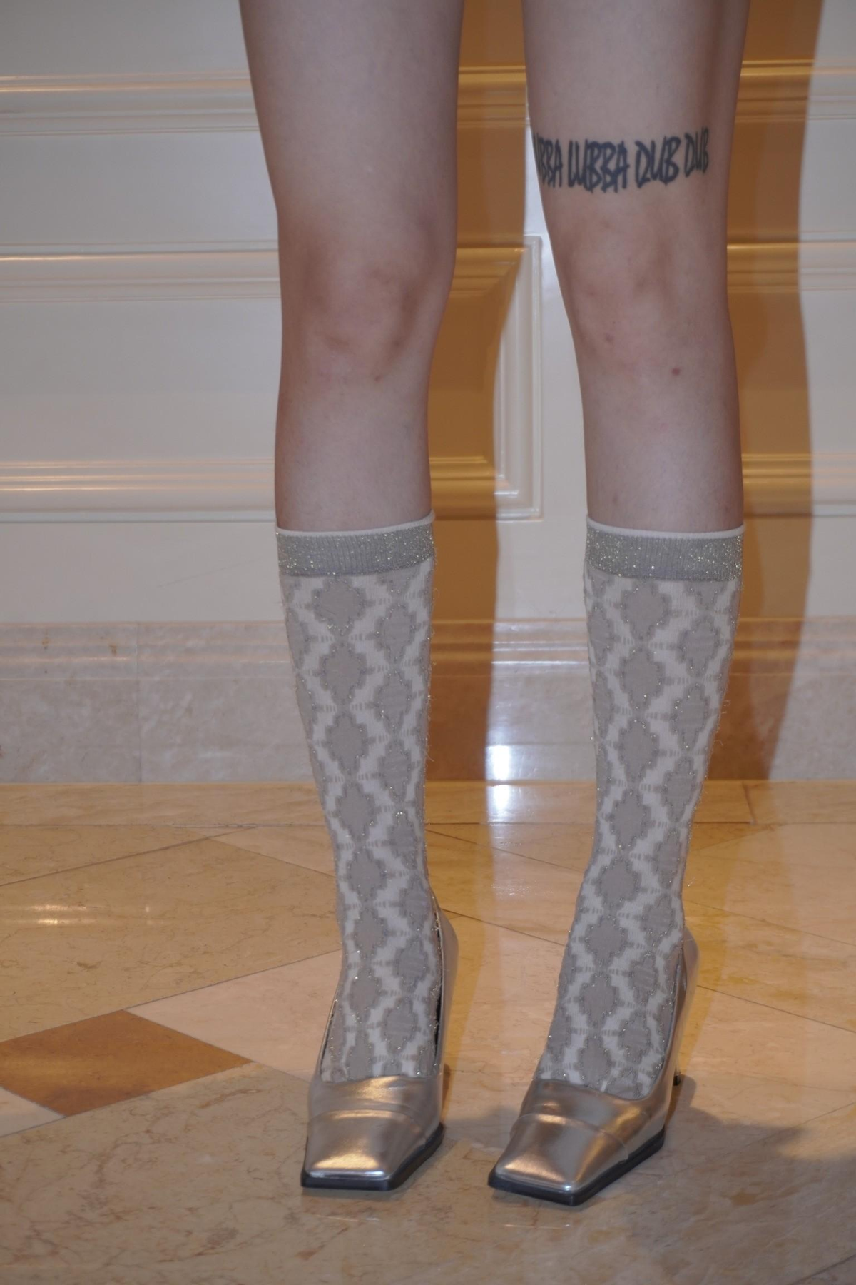 LIMISEVEN · Vintage Metallic Diamond Pattern Socks