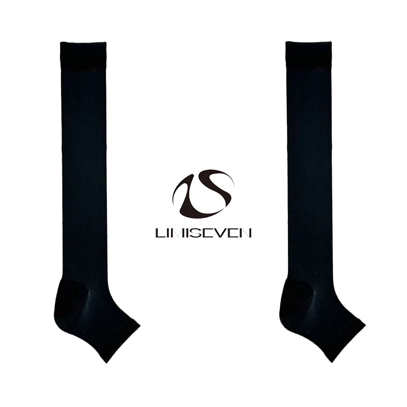 LIMISEVEN · Lightweight Color-Block Compression Slouch Socks