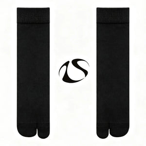 LIMISEVEN · Lightweight Solid-Color Split-Toe Socks