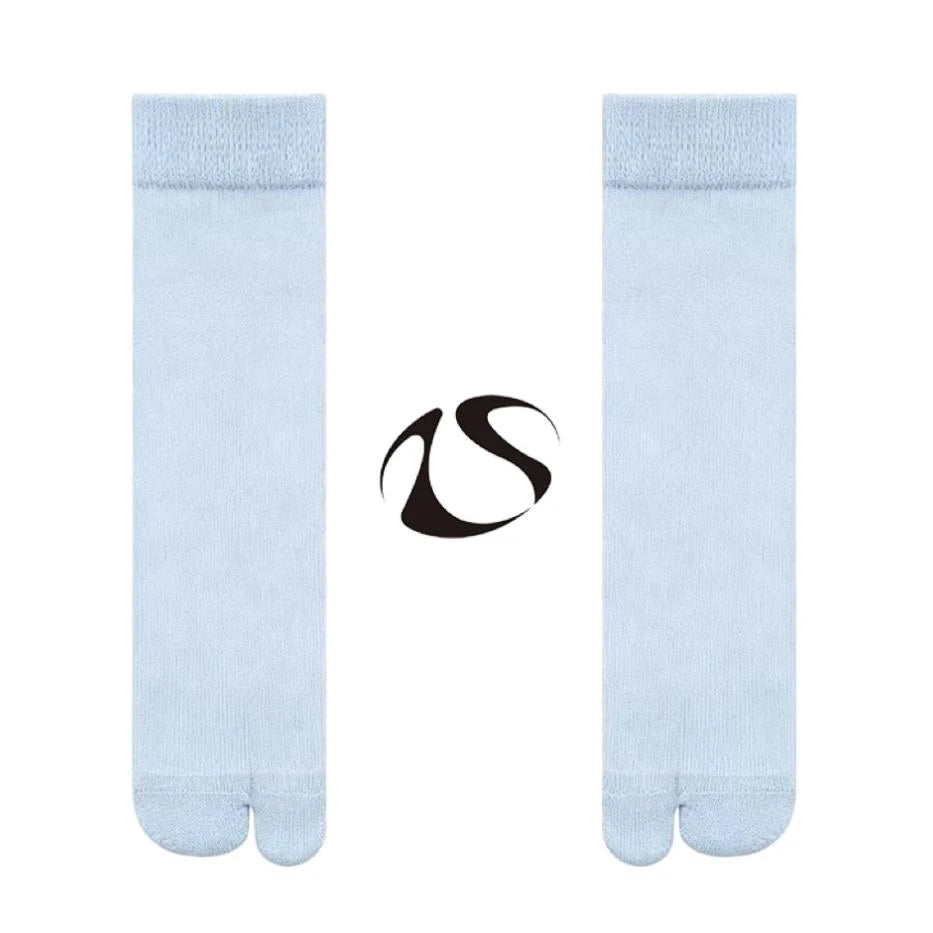 LIMISEVEN · Lightweight Solid-Color Split-Toe Socks
